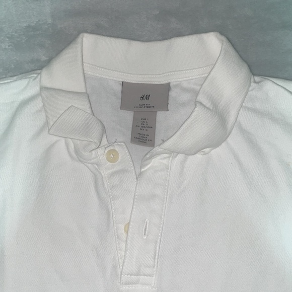 Plain White Collared Shirt - Picture 2 of 3